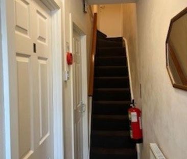 4 bedroom terraced house to rent - Photo 6