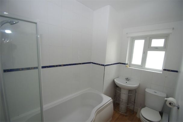 2 bedroom | Detached bungalow - Photo 1