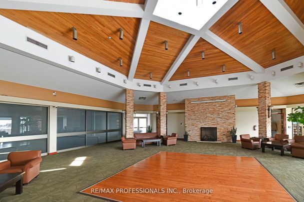 For Lease - 2269 Lakeshore Boulevard Unit# 2004, Toronto, Ontario - Photo 1