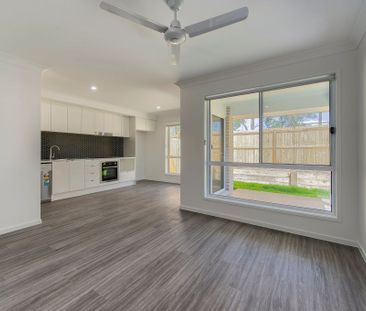 Modern 3-Bedroom Duplex in Stoneleigh Reserve - Photo 1