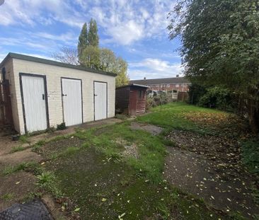 4 bedroom semi-detached house to rent - Photo 1