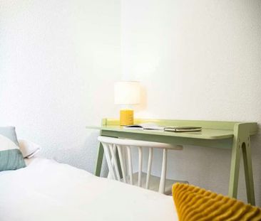 Calle del Doctor Gómez Ulla, Madrid, Community of Madrid 28028 - Photo 4