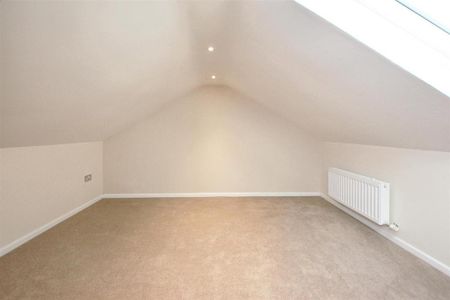 4 bedroom detached house to rent - Photo 5