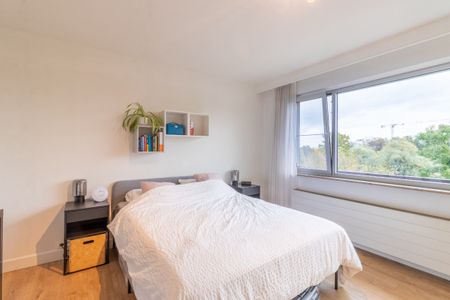 App met 1 slpk, 2 terrassen en ondergrondse autostaanplaats. - Photo 4