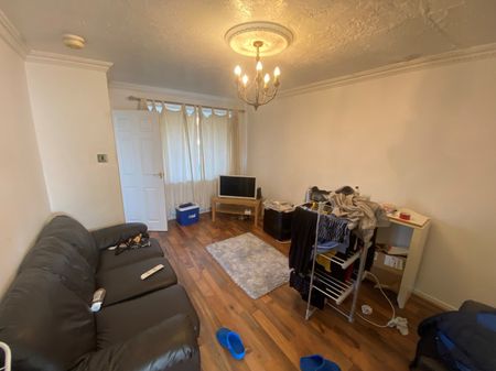 £144 pppw Peregrine Close, NG7 2DY, Nottingham - Photo 5