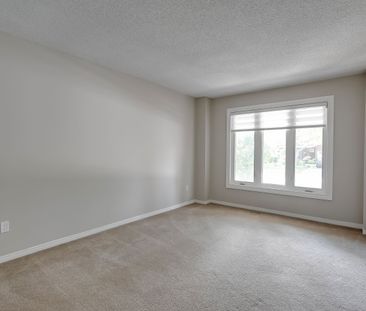For Lease - 265 Mississaga Street, Oakville, Ontario - Photo 6