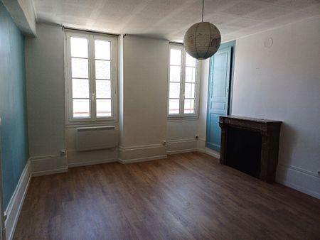 Location Appartement 4 pièces 85m² - Photo 2