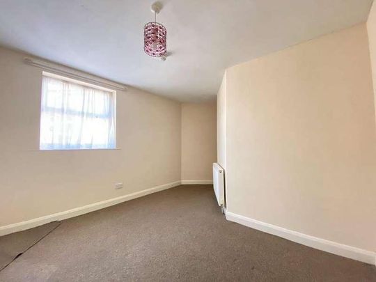 Uttoxeter New Roadderby, DE22 - Photo 1