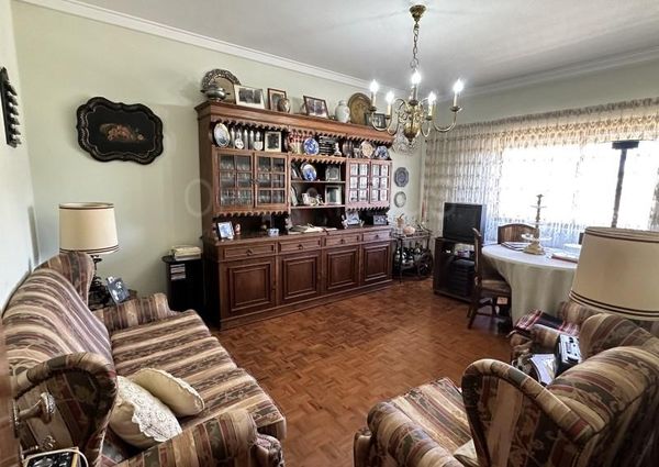 Apartamento T3 em Lisboa