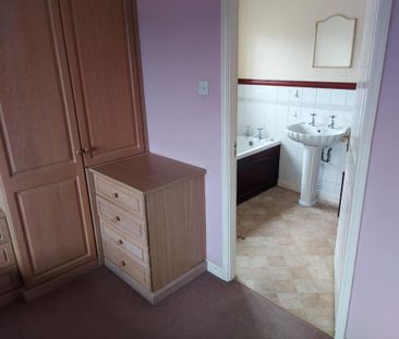 5 bedroom detached house to rent - Photo 4