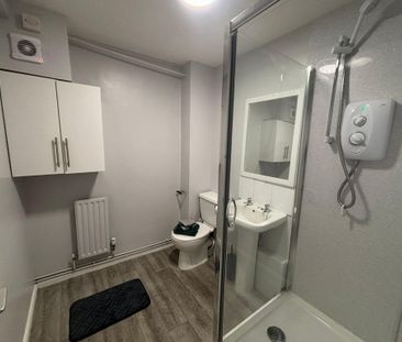 7 bedroom flat to rent - Photo 6