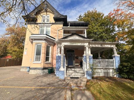 For Lease - 50 Nelson Street Unit# 4, Brampton, Ontario - Photo 2