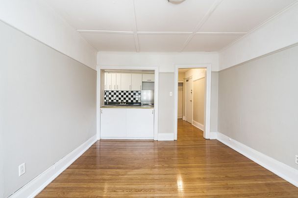 100 Vaughan Road - Photo 1