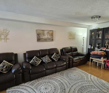 For Lease - 124 Desert Sand Drive, Brampton, Ontario - Photo 2