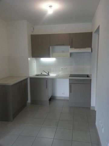 Location Appartement 3 pièces 63m² ST HERBLAIN 44800 - Photo 2
