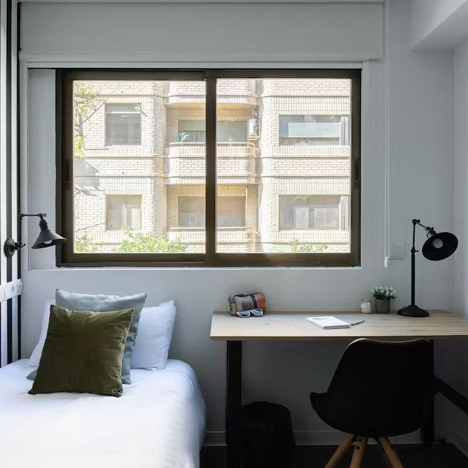 Passeig Facultats, Valencia, Valencian Community 46021 - Photo 1