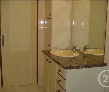 Location Maison 3 pièces 91m² EBREUIL 03450 - Photo 5