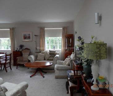 Price £1,250 pcm - Available 09/01/2026 - Unfurnished - Photo 1