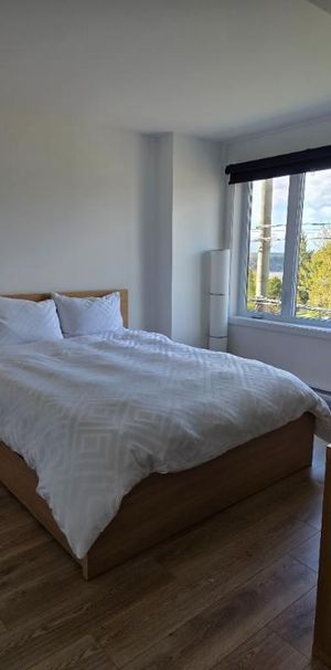 URGENT * 4 1/2 Ste-Foy * Grand et neuf appartement style condo - Photo 1
