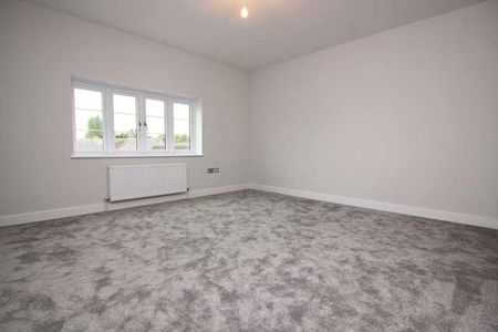 Deanshanger - Quite Possibly The Best Bed Available To Rent Today!, MK19 - Photo 2