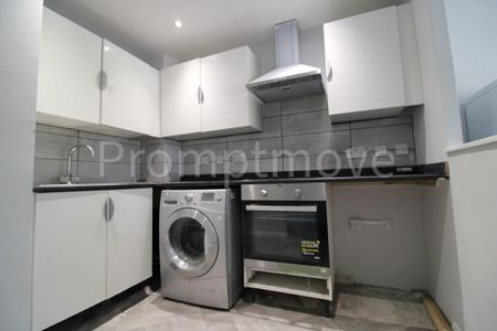 2 bedroom maisonette to rent - Photo 3