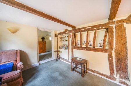 4 bedroom detached house to rent - Photo 2