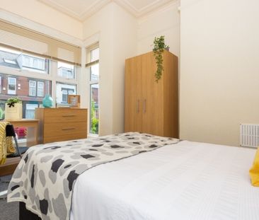43 Headingley Avenue, Headingley, Leeds, LS6 3ER - Photo 4