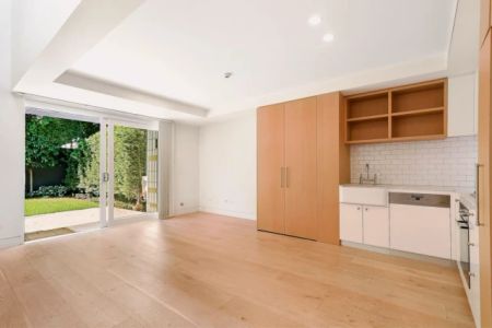 2Bedrooms, 2Bathrooms - Photo 2