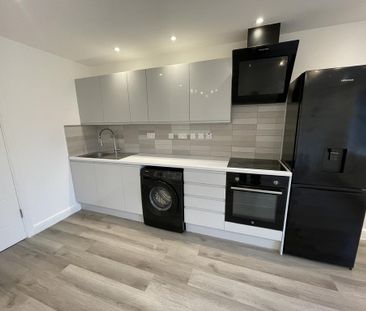 1 bedroom ground floor maisonette to rent - Photo 3