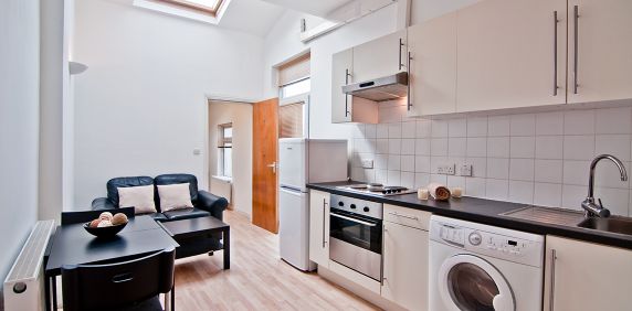 Flat 1B, 31 Kelso Road, LS2 9PR, Leeds - Photo 2