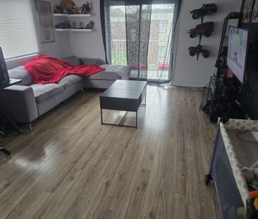 Logement 5 1/2 à Louer - Photo 1