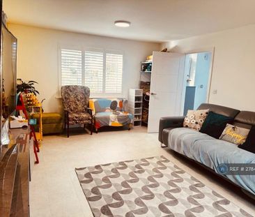 4 bedroom detached house to rent - Photo 1