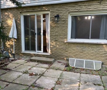 For Lease - 322 Scottsdale Drive, Guelph, Ontario - Photo 3