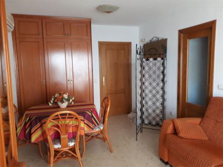 Piso de alquiler en Plaça de la Rosa Dels Vents, 24, Playa de Gandia - Photo 2