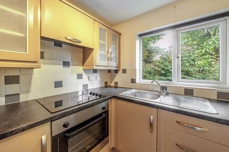 Lion Lane, Haslemere, Surrey, GU27 - Photo 4