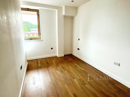1 bedroom apartment to rent Cleeve Court, Cleeve Road, Leatherhead, KT22 - Photo 4