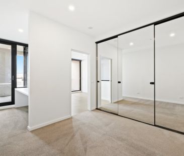 Apartment with Space - Photo 1