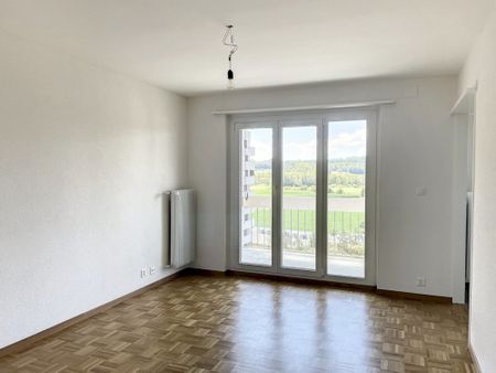 Entièrement rénové, appartement de 3 pièces au 2ème étage - Photo 4