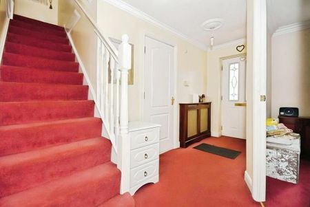 3 bedroom detached house to rent - Photo 2