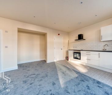 Flat to rent - Photo 2