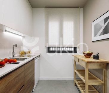 3 room luxury Flat for rent in Barcelona, Catalonia - Photo 2