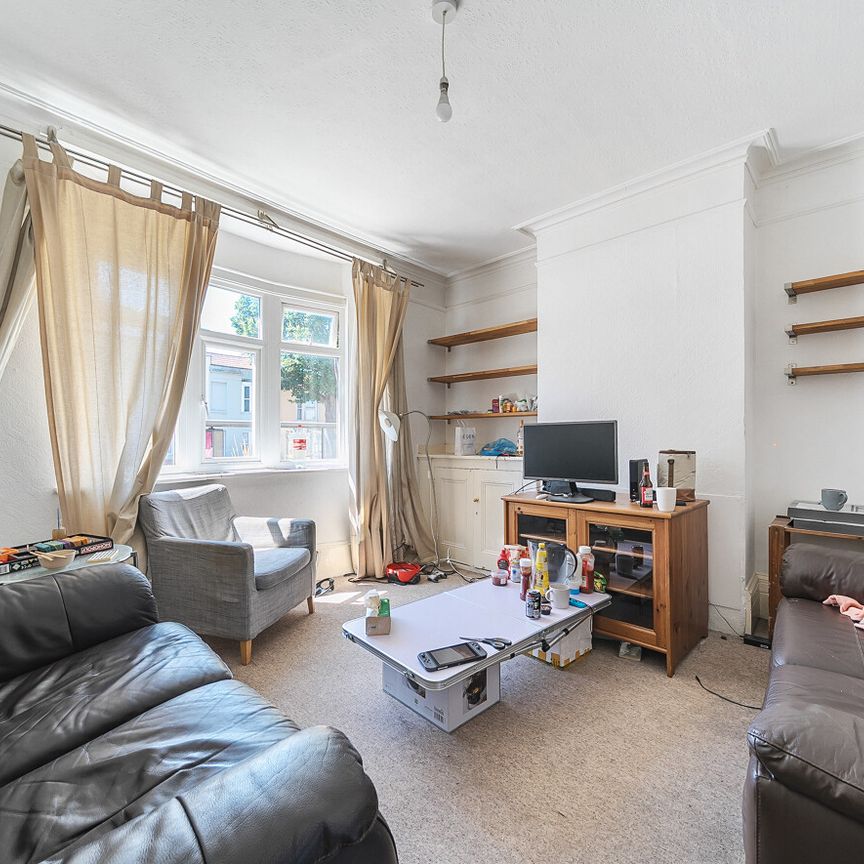 6 bedroom house to rent - Photo 1