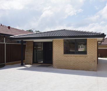 Modern 2‑Bedroom Granny Flat - Photo 4