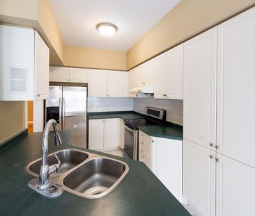 For Lease - 26 Thornbush Court, Richmond Hill, Ontario - Photo 6