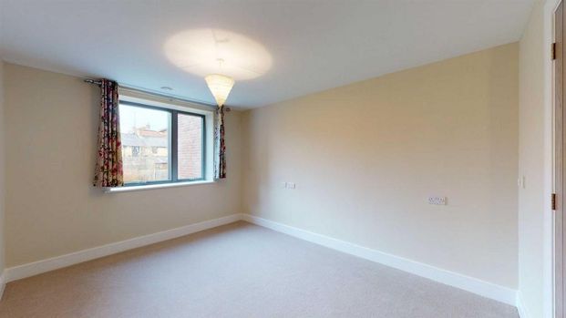 2 bedroom retirement property to rent - Photo 1