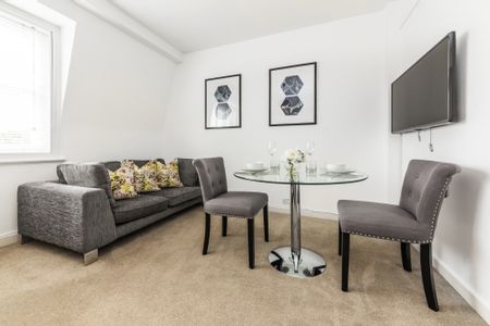 Hill Street, Mayfair, W1J 5LY, London - Photo 2