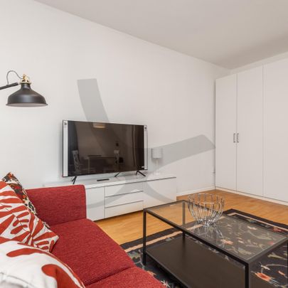 Mit Balkon - Photo 1