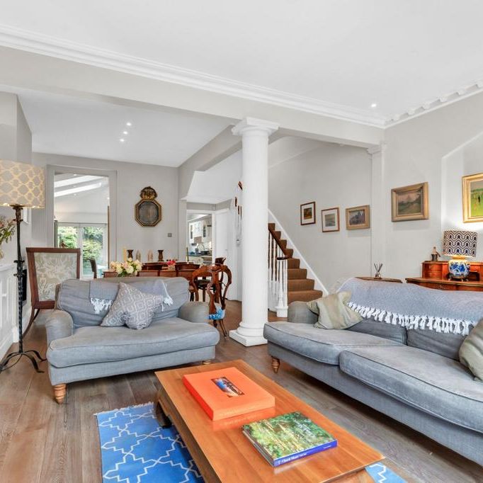 4 bedroom terraced house to rent - Photo 1