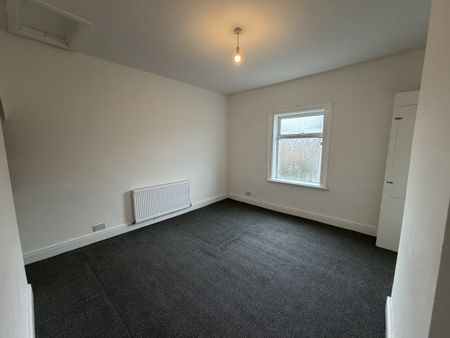 2 Bed Terraced House, Cobden St, M9 - Photo 4