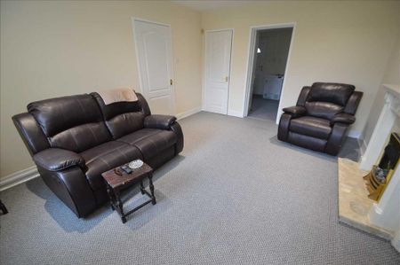 3 bedroom semi-detached house to rent - Photo 3